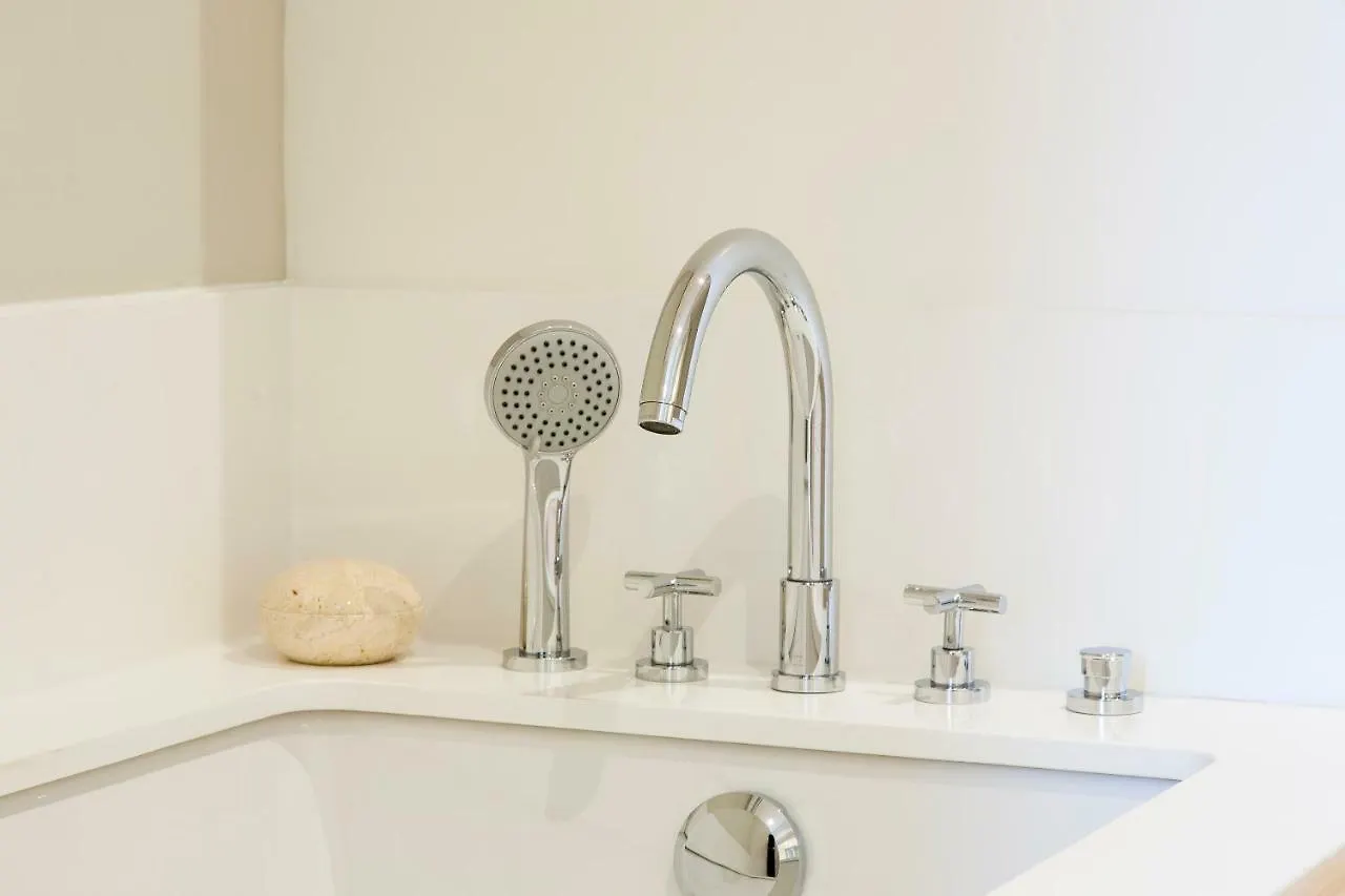 Joivy Deluxe 3Br Apt With Workspace By Figueira Sq And Rossio Subway Lissabon Portugal